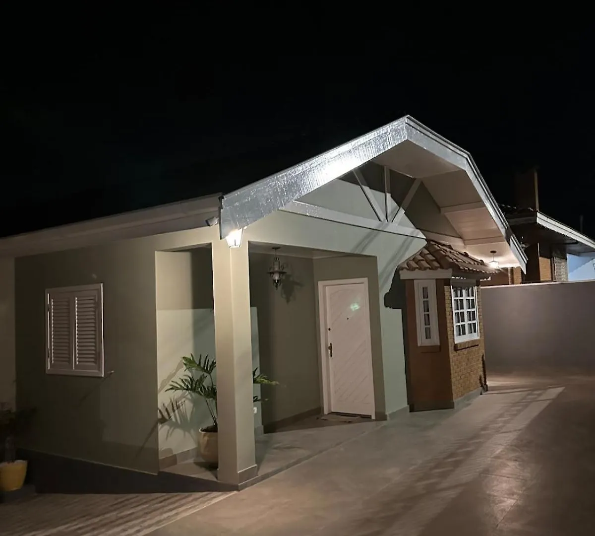 別荘 Casa Suica - Linda E Confortavel Casa Com Area Gourmet Campos do Jordão ブラジル