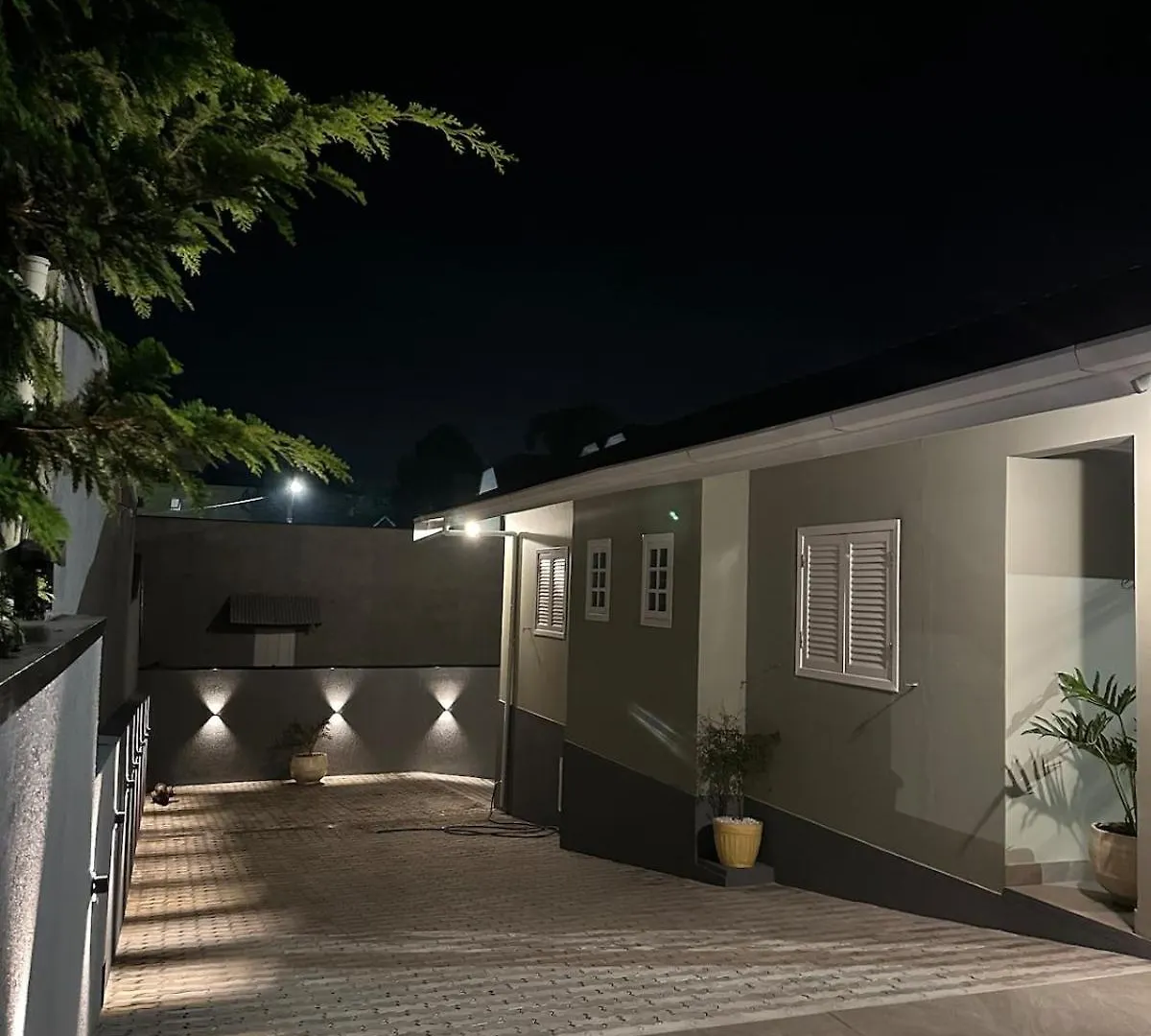 Casa Suica - Linda E Confortavel Casa Com Area Gourmet Campos do Jordão 0*,