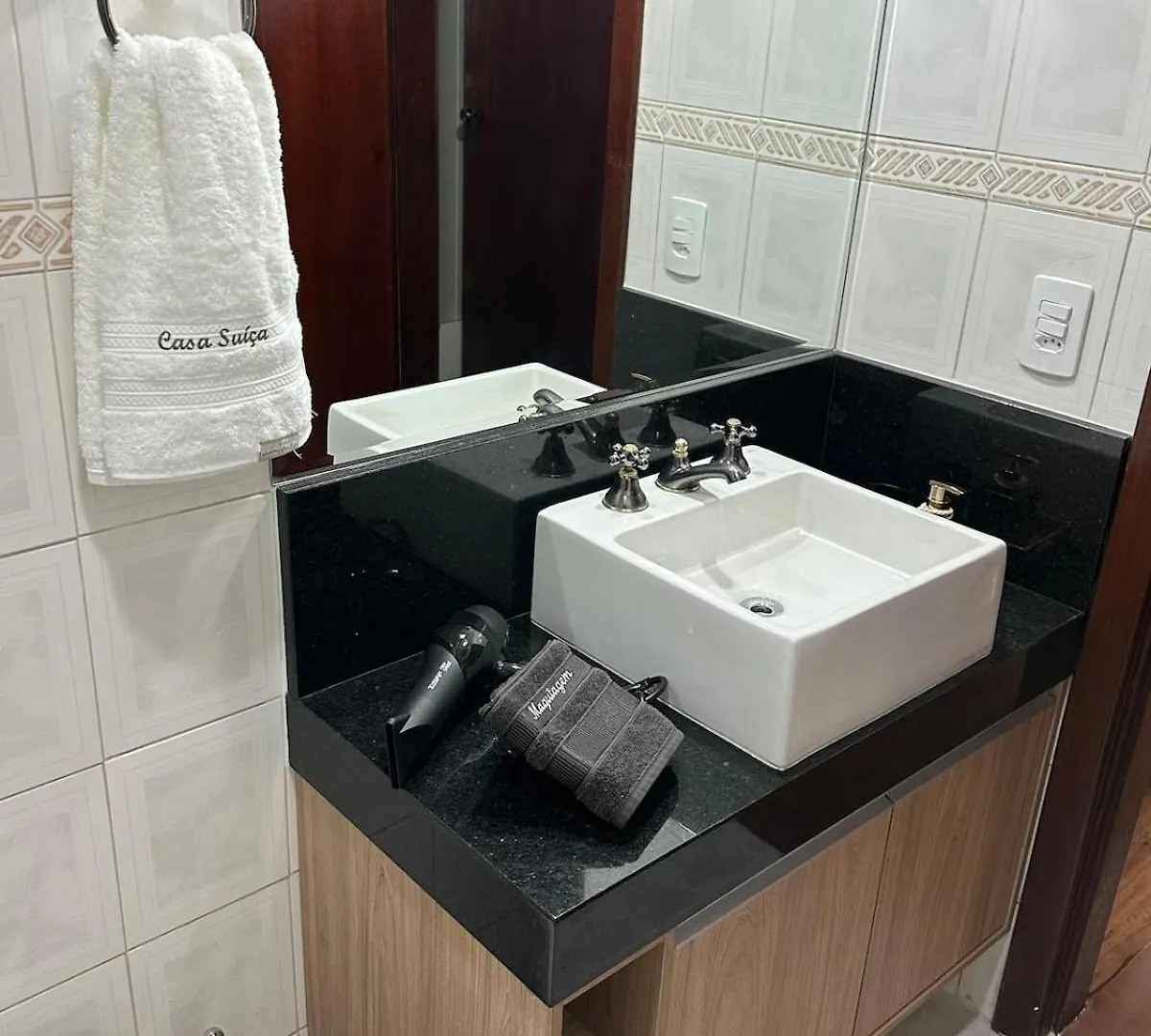 Casa Suica - Linda E Confortavel Casa Com Area Gourmet Campos do Jordão 0*,