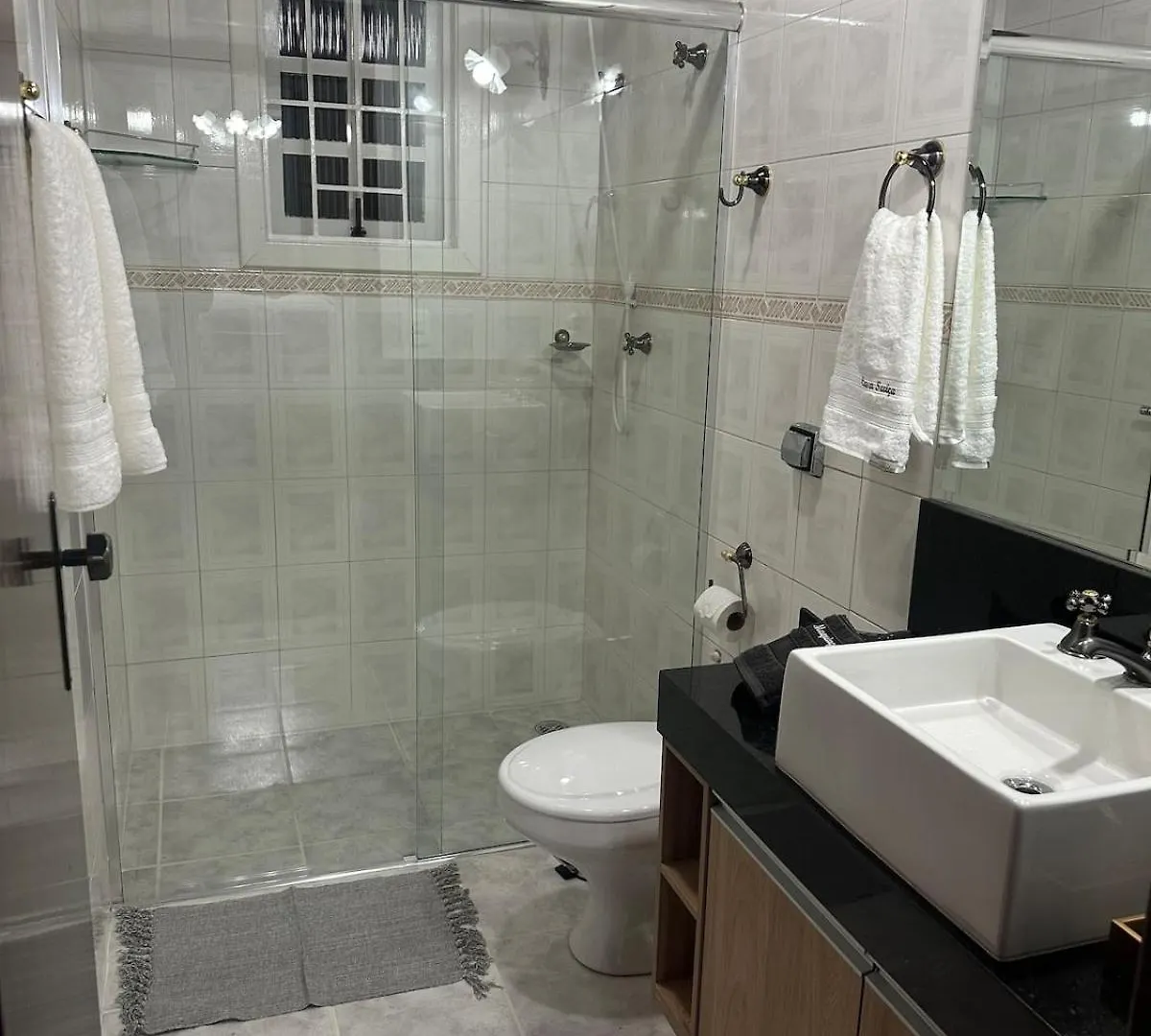Casa Suica - Linda E Confortavel Casa Com Area Gourmet Campos do Jordão 度假居